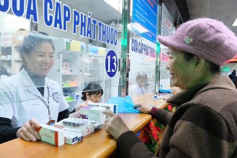 Trách nhiệm người đứng đầu trong việc mua sắm thuốc, vật tư y tế