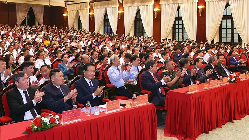 Động lực mới từ công tác trường chính trị toàn quốc