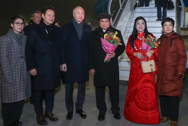 Thủ tướng Phạm Minh Chính và Phu nhân tới Thụy Sĩ tham dự Hội nghị WEF Davos và làm việc song phương