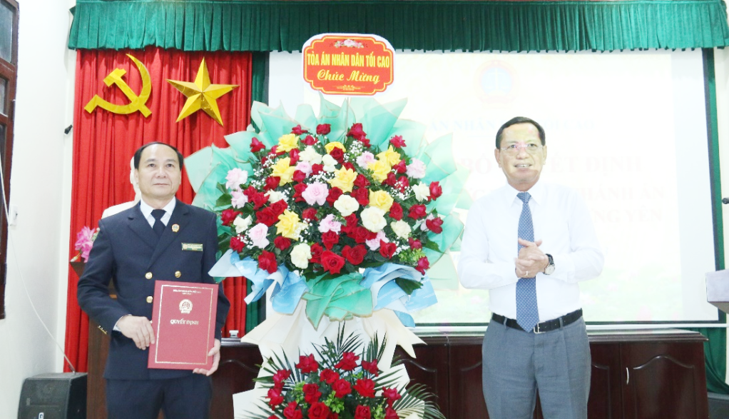 Công bố quyết định bổ nhiệm Phó Chánh án Tòa án nhân dân tỉnh