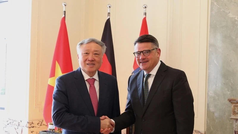 Bang Hessen (Đức) thúc đẩy hợp tác giáo dục, tài chính với Việt Nam