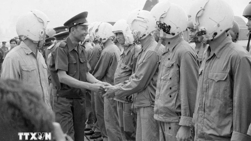 Chủ tịch Khamtay Siphandone: Nhà lãnh đạo xuất sắc của Lào, người bạn lớn của Việt Nam