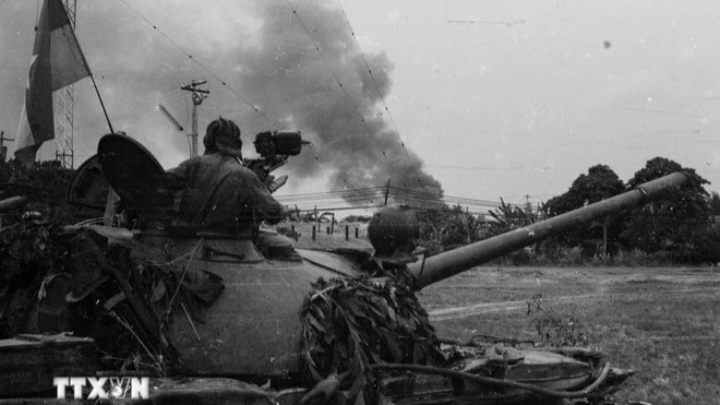 Ngày 10/4/1975: Ban Bí thư ra thông tri về tuyên truyền chiến thắng