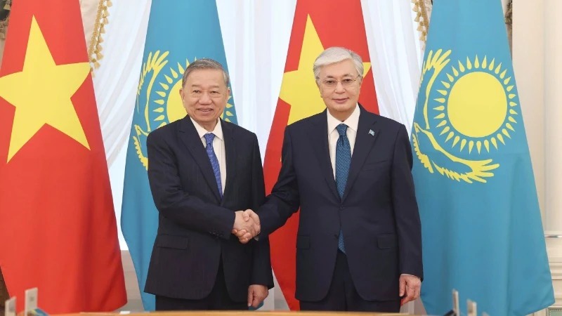 Mở ra chương mới trong quan hệ hữu nghị truyền thống giữa Việt Nam và Kazakhstan
