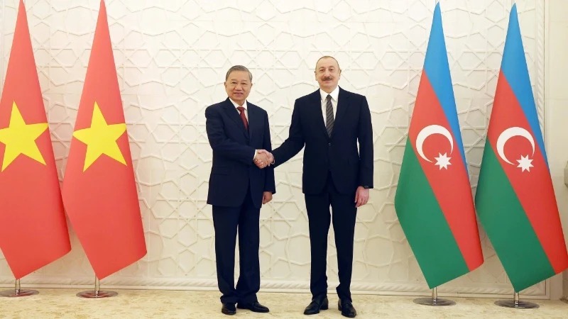 Tuyên bố chung về việc thiết lập quan hệ Đối tác Chiến lược giữa Cộng hòa xã hội chủ nghĩa Việt Nam và Cộng hòa Azerbaijan