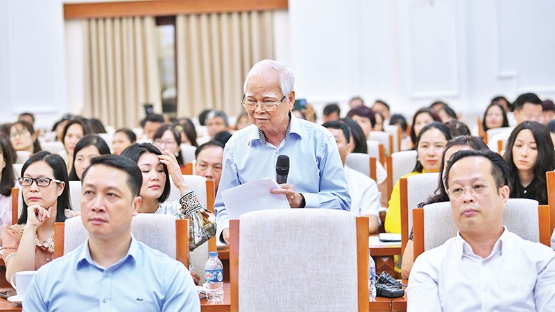 Tháo gỡ vướng mắc về chế độ chính sách đối với giáo viên