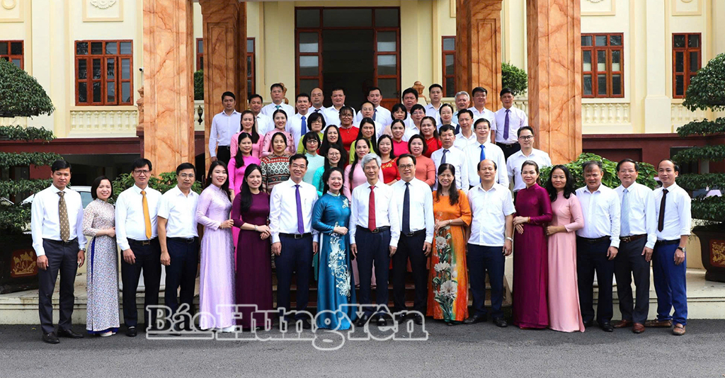 Xây dựng ngành Nội vụ tỉnh Hưng Yên chuyên nghiệp, hiện đại, hoạt động hiệu năng, hiệu lực, hiệu quả