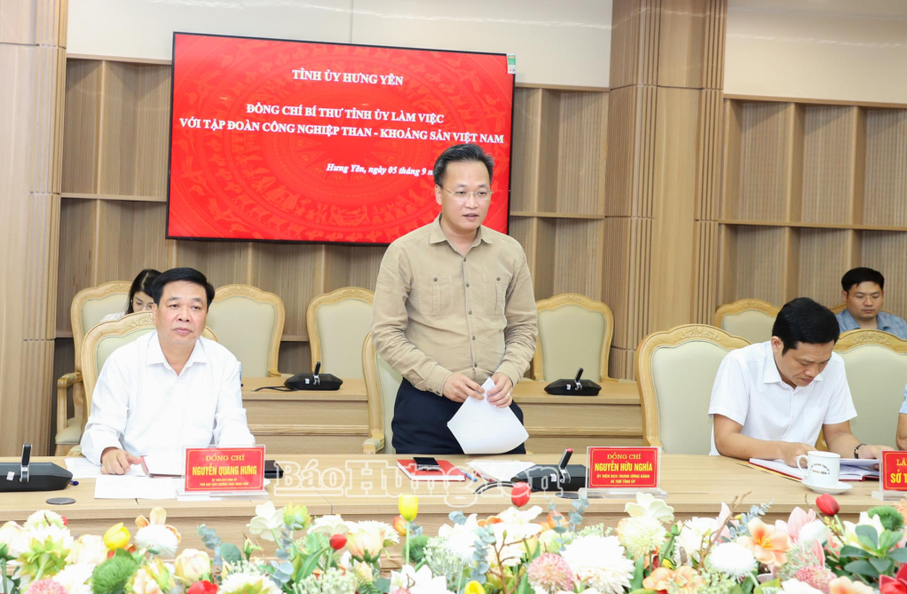 Đồng chí Bí thư Tỉnh ủy Nguyễn Hữu Nghĩa làm việc với Tập đoàn Công nghiệp Than - Khoáng sản Việt Nam