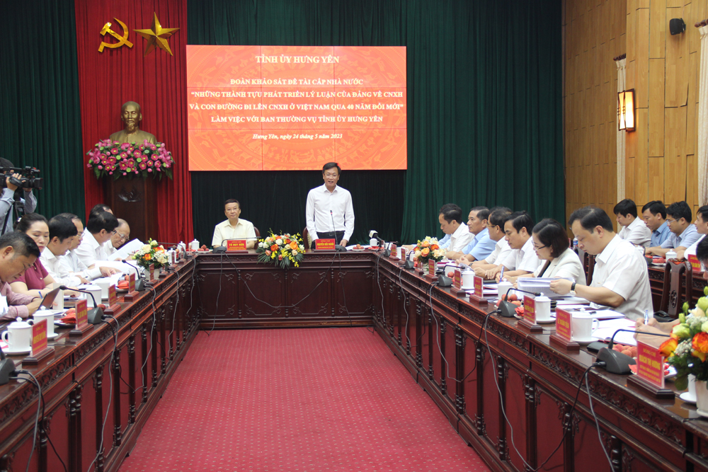 Đoàn Khảo sát đề tài cấp Nhà nước “Những thành tựu  phát triển lý luận của Đảng về CNXH và con đường đi lên CNXH ở Việt Nam qua 40 năm đổi mới” làm việc  với Ban Thường vụ Tỉnh ủy