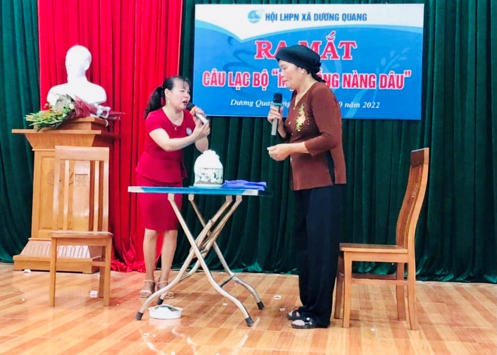 Những câu lạc bộ mẹ chồng - nàng dâu