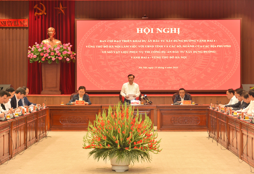 Ban Chỉ đạo triển khai Dự án đầu tư xây dựng đường Vành đai 4 – Vùng Thủ đô Hà Nội làm việc với các địa phương về mỏ vật liệu phục vụ thi công