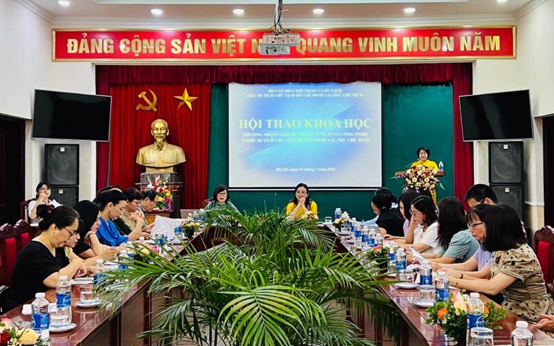 Ứng dụng công nghệ vào chương trình giáo dục di sản tư tưởng Hồ Chí Minh