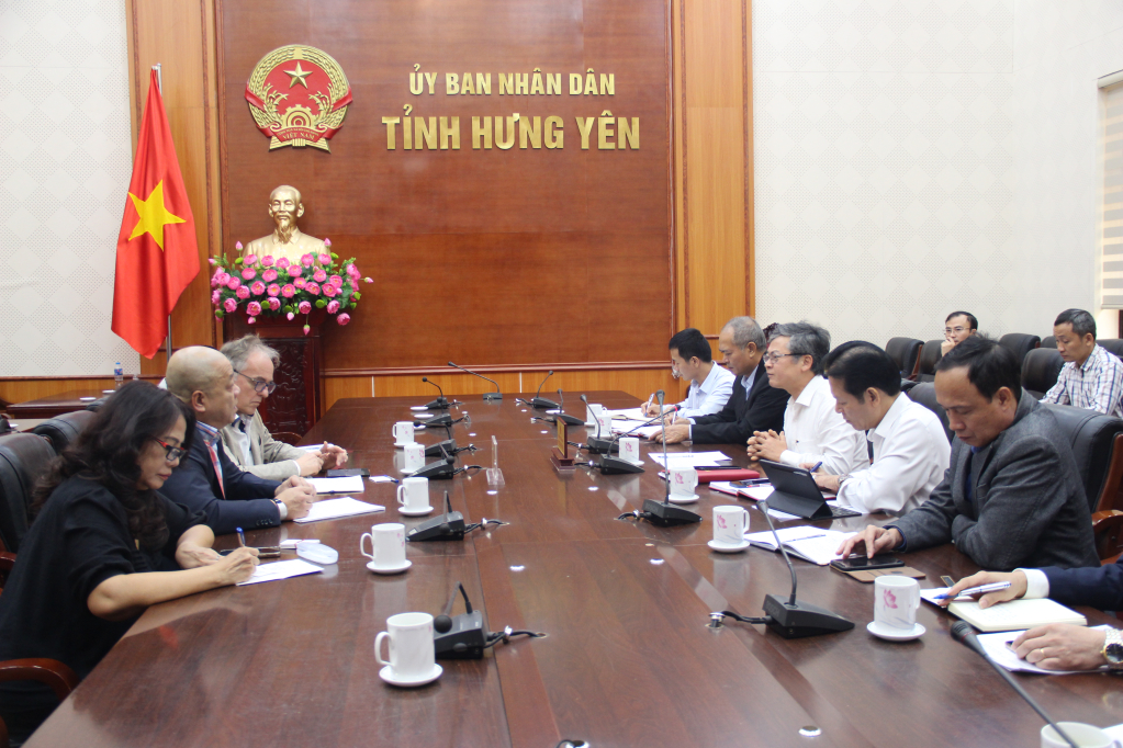 Lãnh đạo UBND tỉnh làm việc với Công ty Akadia Power GmbH