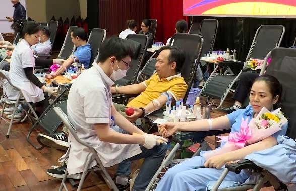 Thị xã Mỹ Hào: Hơn 800 người tham gia ngày hội hiến máu tình nguyện