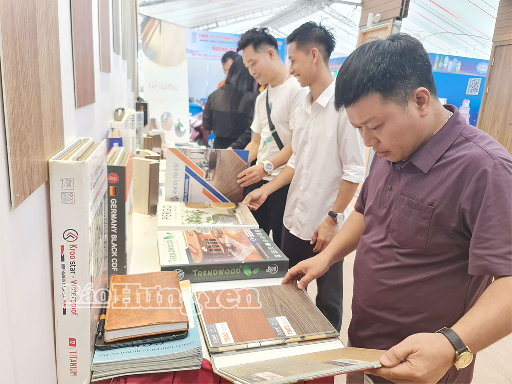 Nhịp cầu nối doanh nghiệp với người tiêu dùng