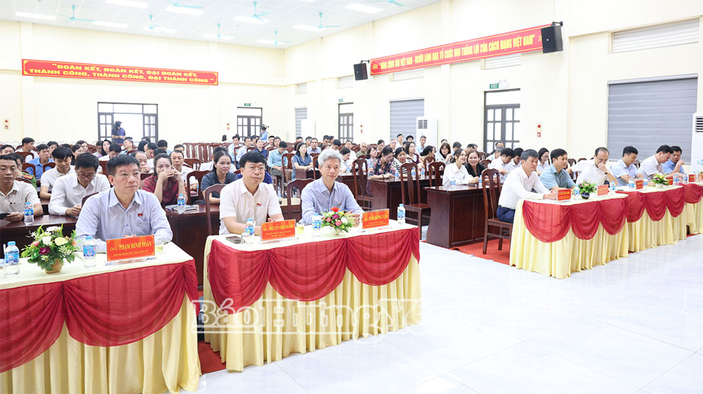 Đoàn đại biểu Quốc hội tỉnh tiếp xúc cử tri các xã: Nguyễn Văn Linh, Yên Mỹ, Việt Yên