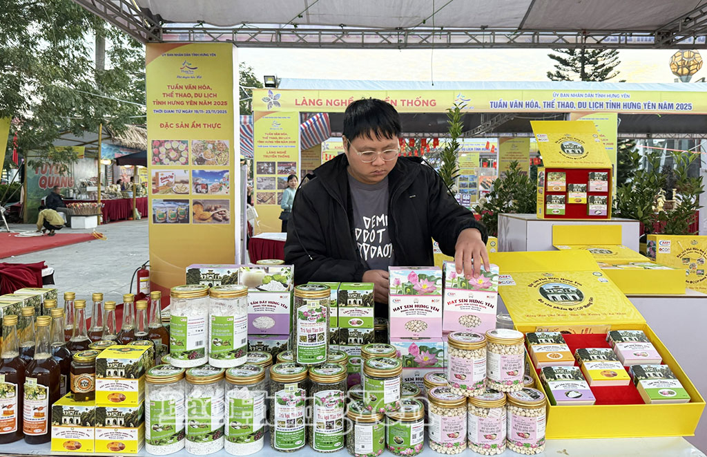 Xã Tân Hưng: Hỗ trợ nông dân phát triển kinh tế tập thể