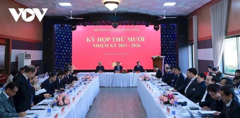 Chuẩn bị xây dựng cương lĩnh mới trong kỷ nguyên vươn mình của dân tộc