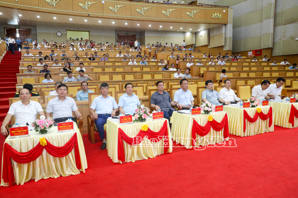 Thông tin nhanh kết quả Hội nghị Trung ương 12 khóa XIII và quán triệt các chỉ thị, kết luận, quy định mới của Đảng