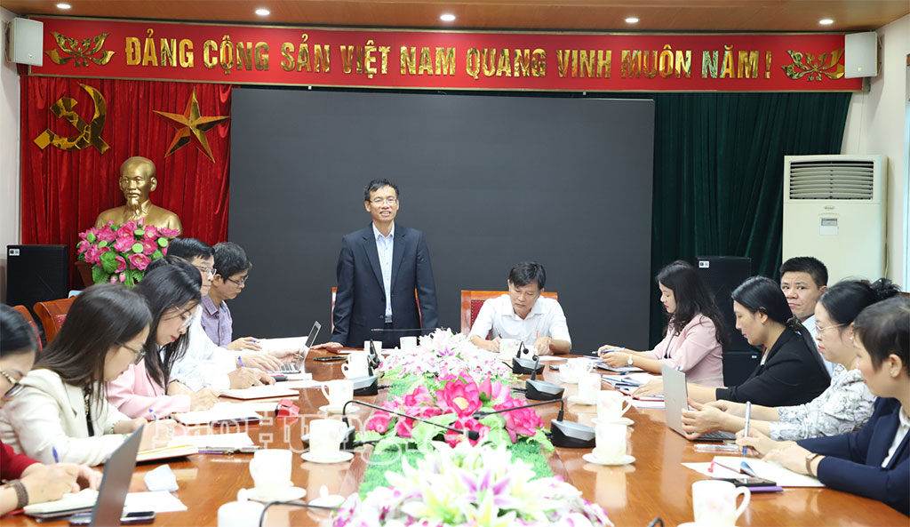 Đoàn nghiên cứu, khảo sát thực tế của Học viện Chính trị Quốc gia Hồ Chí Minh làm việc tại Sở Nông nghiệp và Môi trường