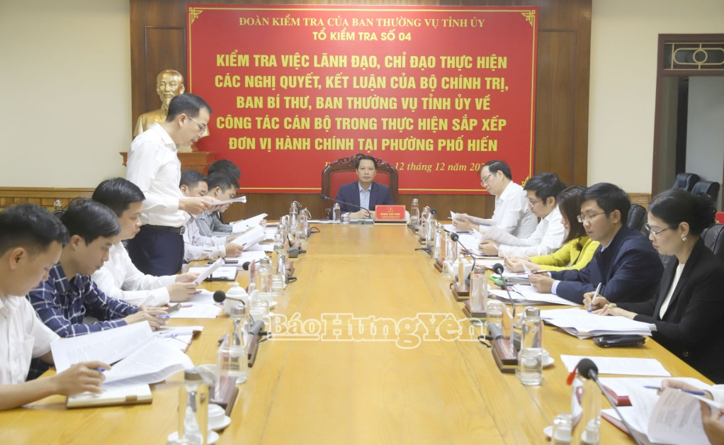 Kiểm tra công tác cán bộ khi sắp xếp đơn vị hành chính tại phường Phố Hiến