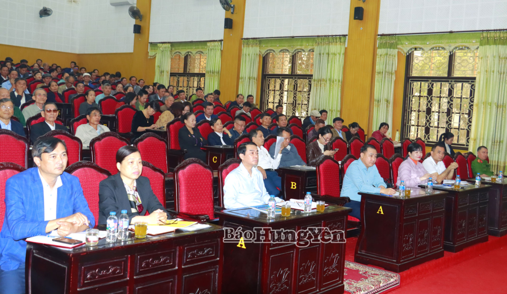 Đại biểu HĐND xã Đông Hưng tiếp xúc cử tri trước kỳ họp thường lệ cuối năm 2025