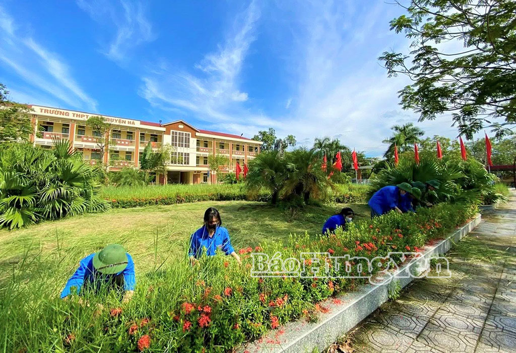 Ươm mầm “hạt giống đỏ” trong trường học