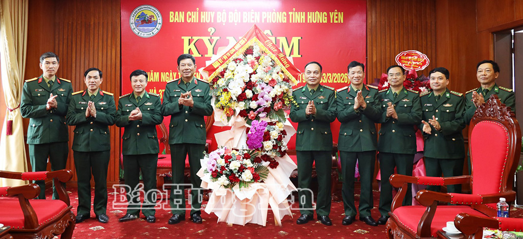 Đồng chí Phó Tư lệnh Quân khu 3 chúc mừng cán bộ, chiến sĩ Bộ đội Biên phòng nhân ngày truyền thống