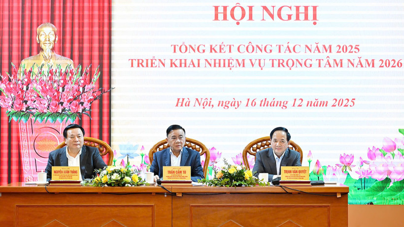 Tiếp tục đổi mới phương thức, nâng cao hơn nữa hiệu quả công tác bảo vệ nền tảng tư tưởng của Đảng