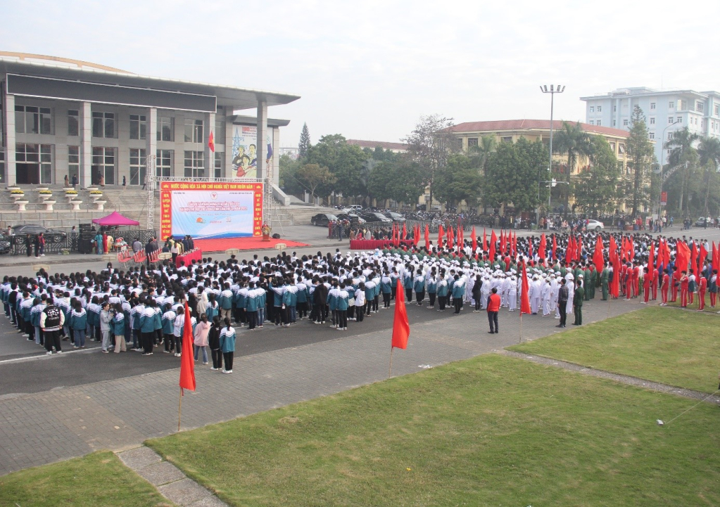 Giải Việt dã truyền thống Báo Hưng Yên đồng hành cùng sự phát triển của thể thao tỉnh
