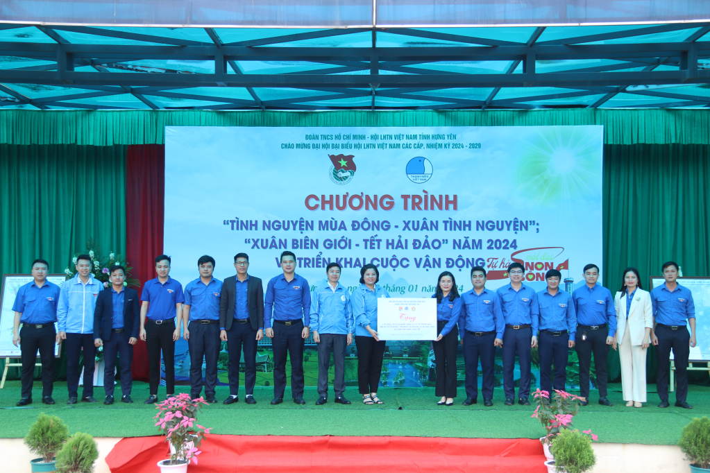 Chương trình “Tình nguyện mùa Đông - Xuân tình nguyện”; “Xuân biên giới - Tết hải đảo” năm 2024 và triển khai Cuộc vận động “Tự hào một dải non sông”
