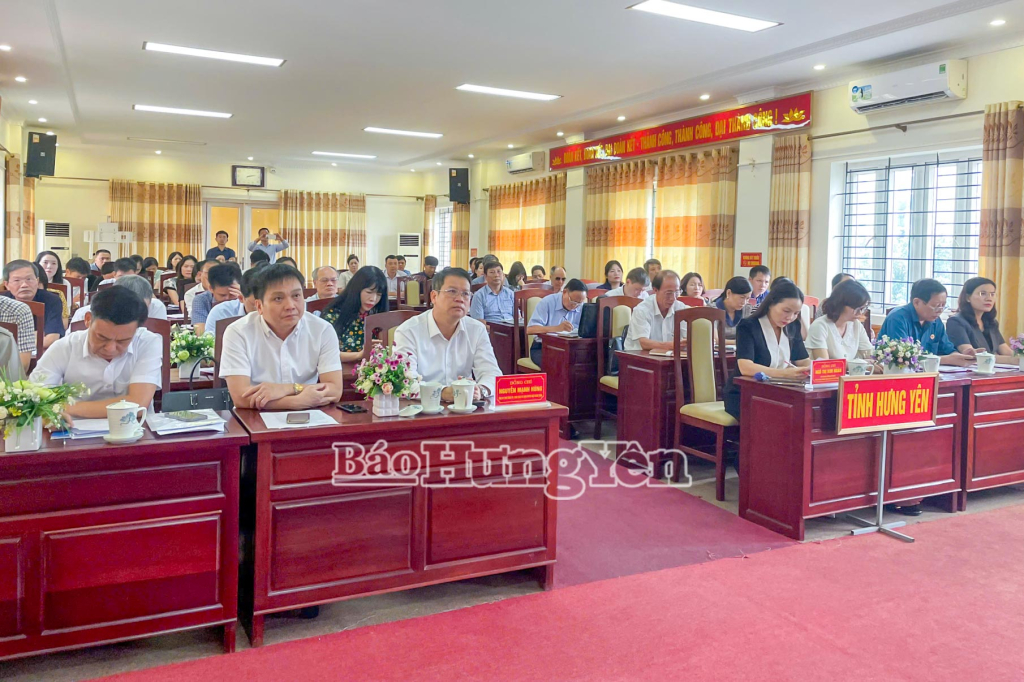 Đề xuất các giải pháp khắc phục khó khăn trong sắp xếp tinh gọn bộ máy