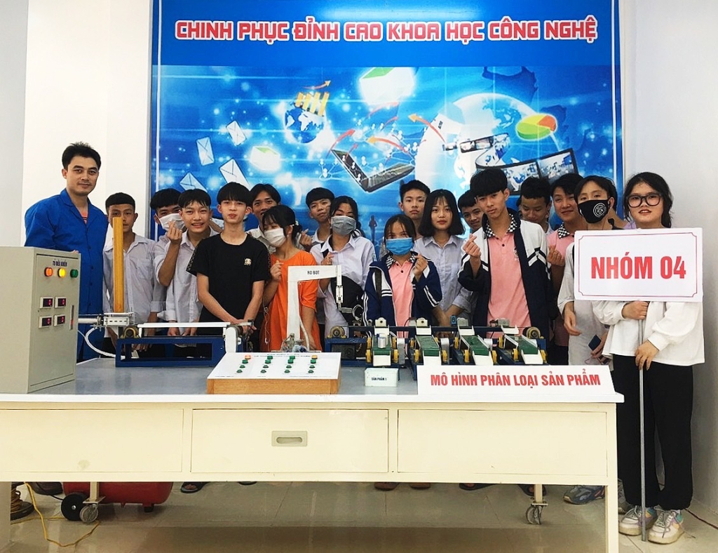 Các trường nghề vào đợt cao điểm tuyển sinh