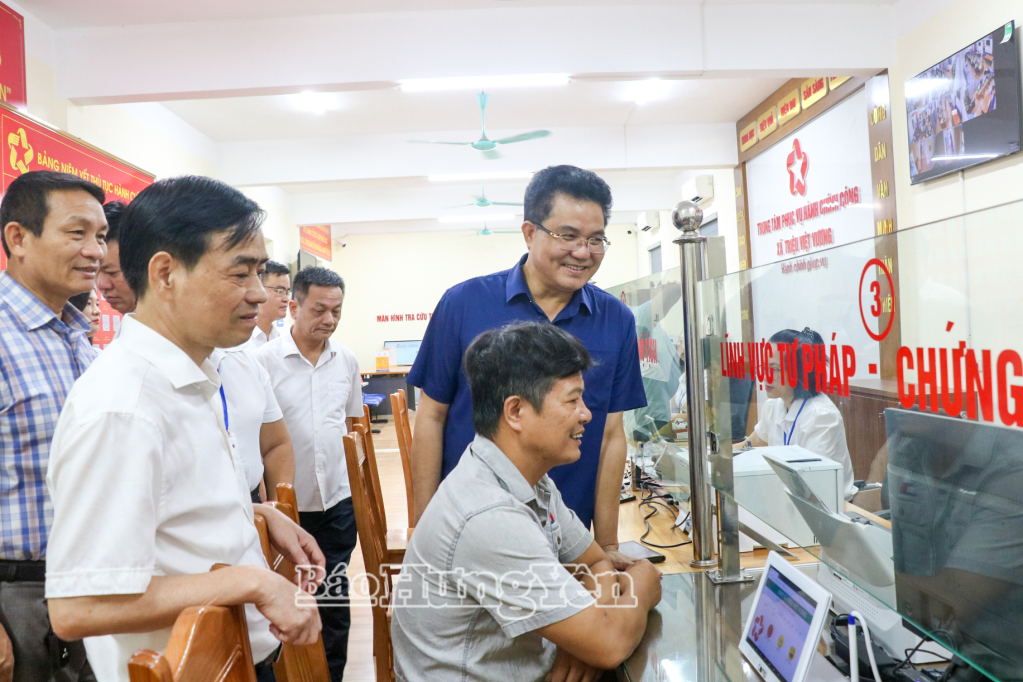 Kiểm tra việc chuẩn bị, tổ chức đại hội Đảng và triển khai vận hành chính quyền địa phương 2 cấp tại xã Triệu Việt Vương