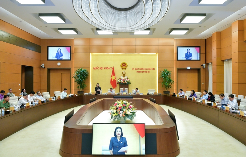 Hoàn thiện chính sách với nhà giáo theo hướng thận trọng, nhất quán, khả thi, có sự đột phá