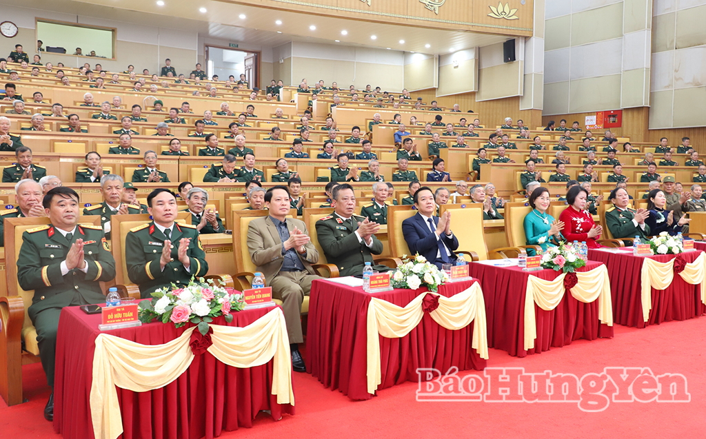 Gặp mặt cán bộ Quân đội nghỉ hưu, nghỉ công tác