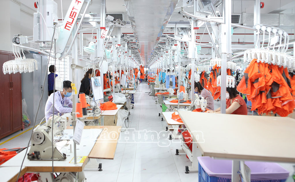 Công ty Cổ phần May và Dịch vụ Hưng Long: 30 năm xây dựng và phát triển một thương hiệu