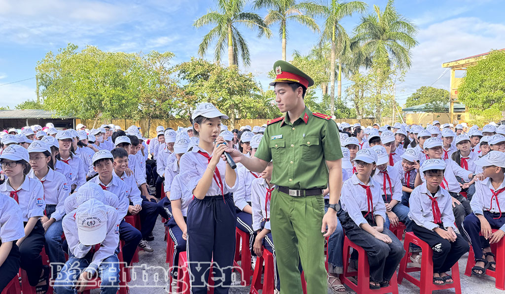 Công tác tuyên truyền trật tự an toàn giao thông trong trường học