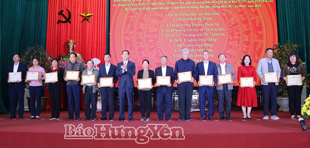 Xã Kiến Xương khen thưởng 78 tập thể, cá nhân tiêu biểu