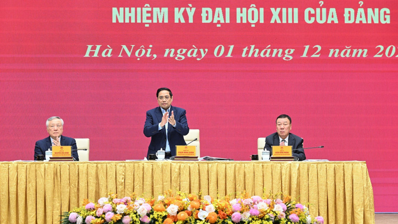 Tích cực đấu tranh phòng, chống tham nhũng, lãng phí, tiêu cực