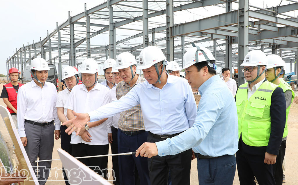 Đồng chí Phó Bí thư Tỉnh ủy Nguyễn Mạnh Quyền khảo sát Khu kinh tế Thái Bình và các dự án trọng điểm