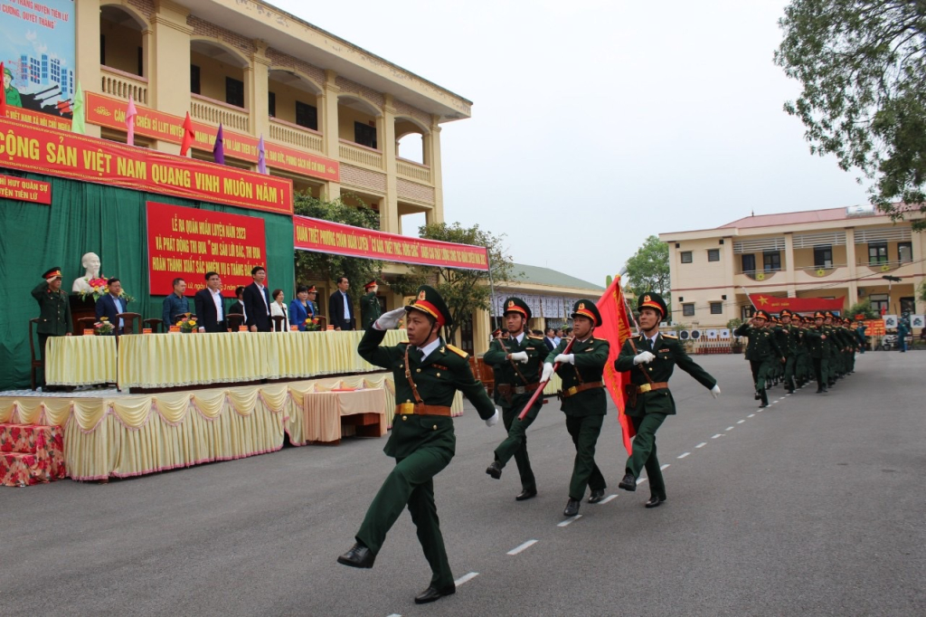 Ban CHQS huyện Tiên Lữ  Xây dựng đơn vị điểm về huấn luyện điều lệnh, xây dựng chính quy, quản lý kỷ luật