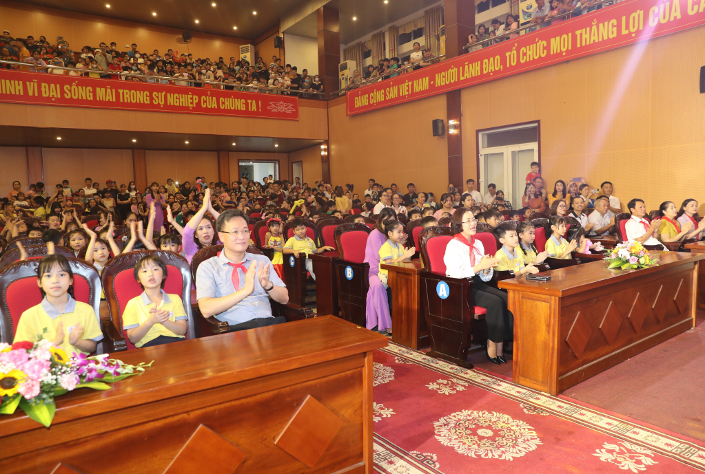 Rộn ràng Đêm hội trăng rằm