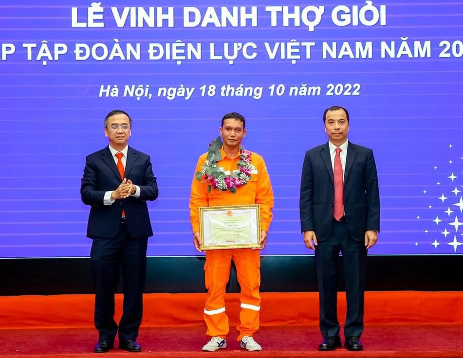 Người thợ giỏi chuyên môn, tận tâm với công việc