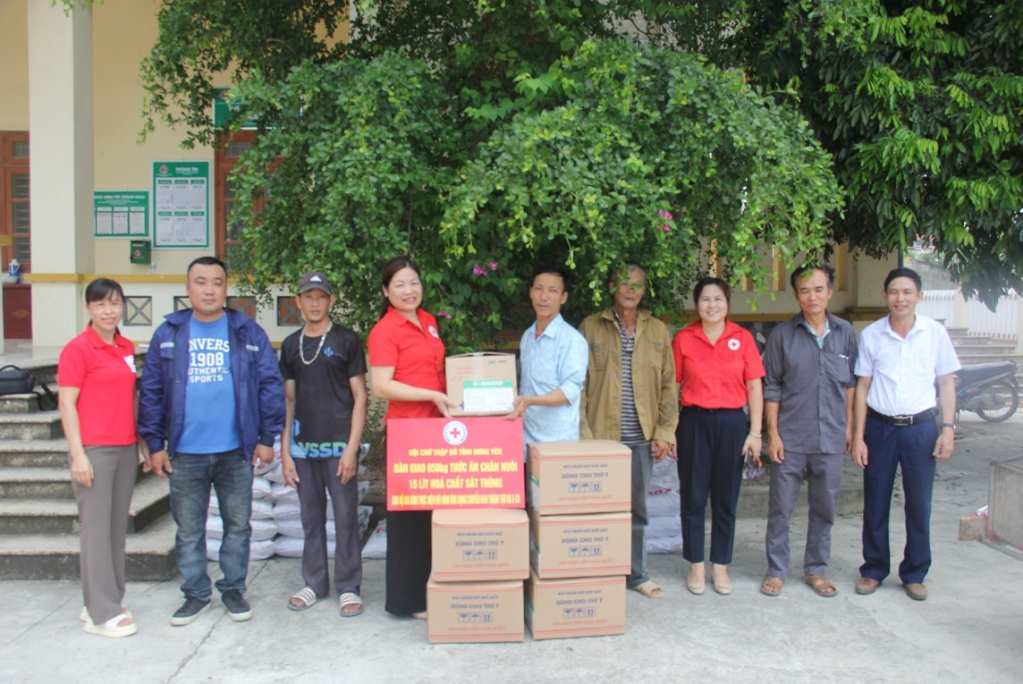 Hội Chữ thập đỏ tỉnh Tập huấn kỹ thuật chăn nuôi, kiến thức phòng tránh và điều trị bệnh cho ngan trắng Pháp R71 tại huyện Phù Cừ