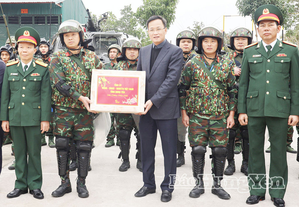 Lực lượng vũ trang tỉnh Hưng Yên xây dựng tổ chức đảng trong sạch, vững mạnh - nền tảng vững chắc cho thực hiện nhiệm vụ quân sự, quốc phòng