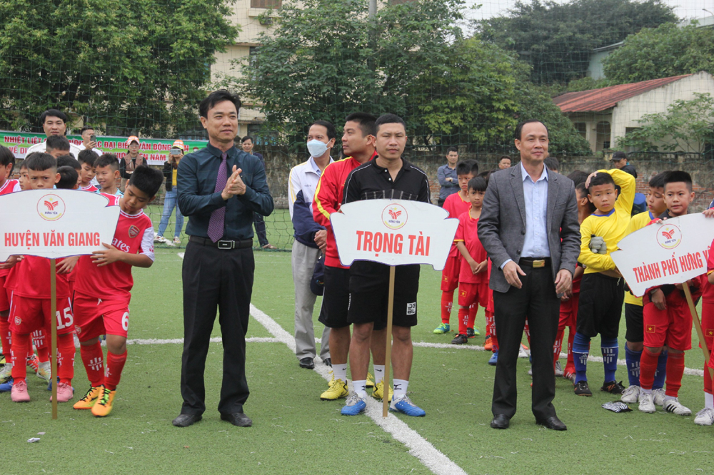 Khai mạc giải bóng đá nhi đồng U10 tỉnh năm 2023