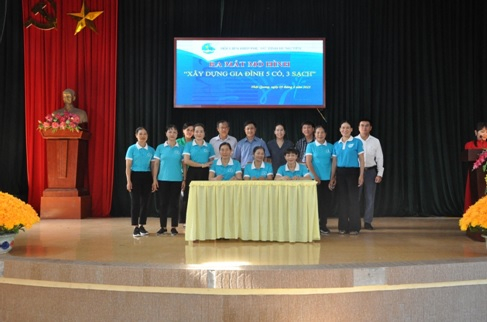 Hội LHPN tỉnh: Ra mắt mô hình “Xây dựng gia đình 5 có, 3 sạch”