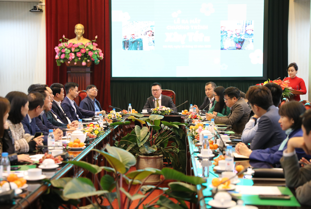 Ra mắt chương trình 