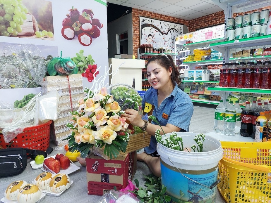 Đa dạng thị trường hoa, quà tặng Ngày Quốc tế Phụ nữ 8/3